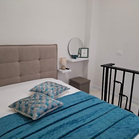 Mariam Royal Apartment & Rooms Reggio di Calabria Bagian luar foto