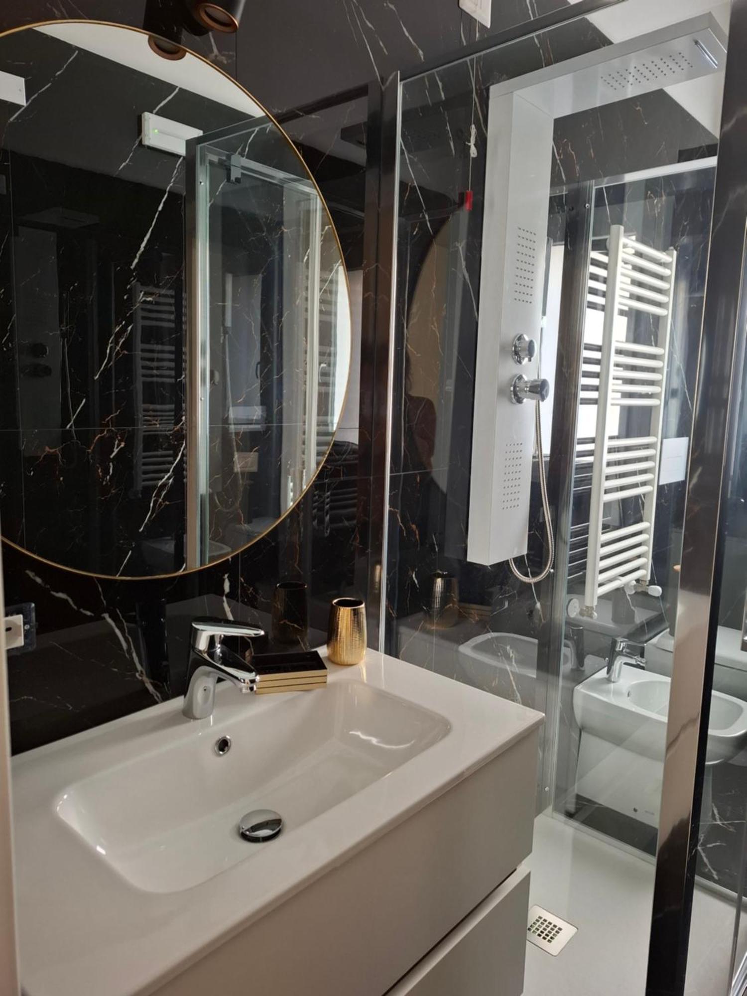 Mariam Royal Apartment & Rooms Reggio di Calabria Bagian luar foto