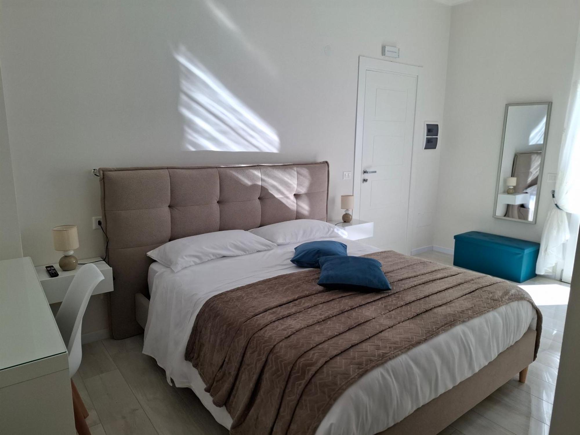 Mariam Royal Apartment & Rooms Reggio di Calabria Bagian luar foto